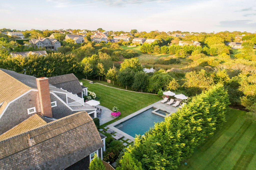 25 Pilgrim Road Nantucket, MA 02554 - Photo 4 of 28 an aerial view of multiple house