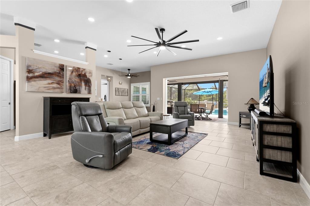 6312 Turners Gap Road Bradenton, FL 34203 - Photo 4 of 82