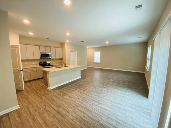 $1,890 | 181 Wynn Way, Pendergrass, GA 30567