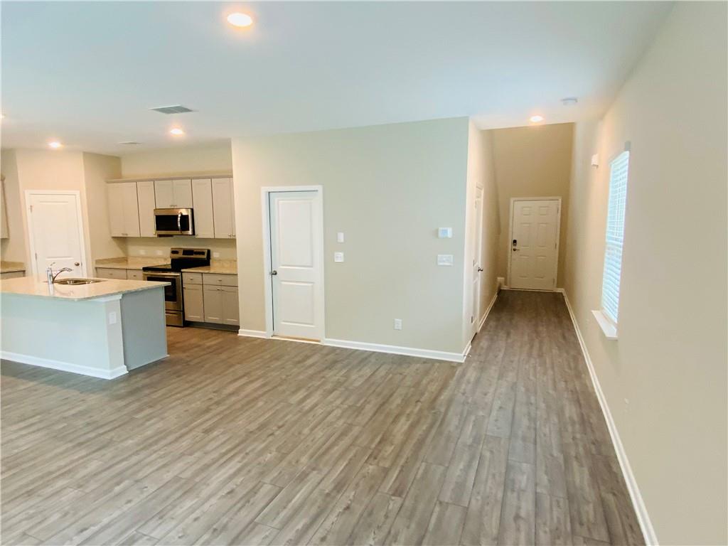 181 Wynn Way Pendergrass, GA 30567 - Photo 8 of 45