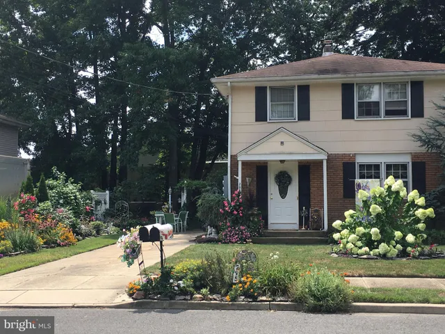 $2,300 | 295 Lander Drive, Trenton, NJ 08619
