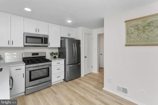 $2,300 | 295 Lander Drive, Trenton, NJ 08619