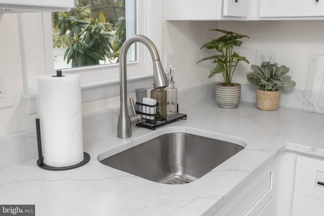 $2,300 | 295 Lander Drive, Trenton, NJ 08619