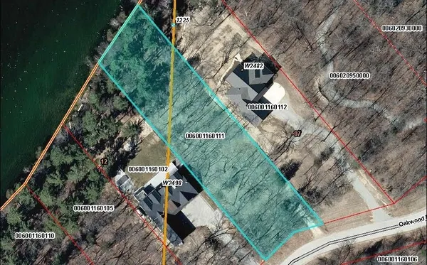 $1,649,000 | L2 Oakwood Green Lake, Markesan, WI 53946