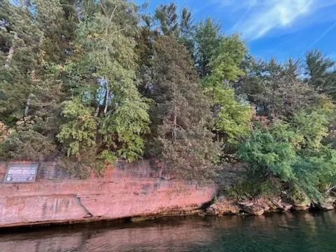 $1,649,000 | L2 Oakwood Green Lake, Markesan, WI 53946