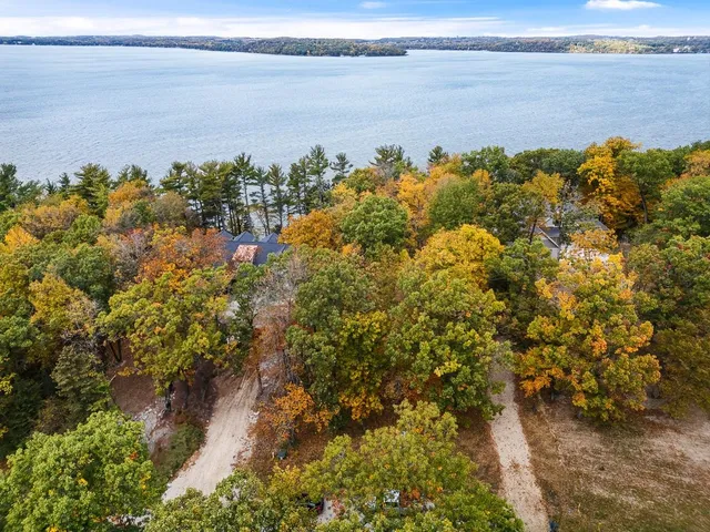 $1,649,000 | L2 Oakwood Green Lake, Markesan, WI 53946
