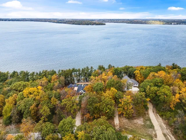 $1,649,000 | L2 Oakwood Green Lake, Markesan, WI 53946