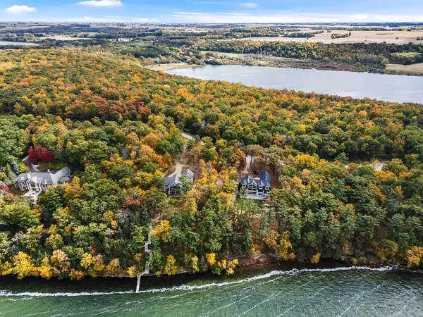 $1,649,000 | L2 Oakwood Green Lake, Markesan, WI 53946
