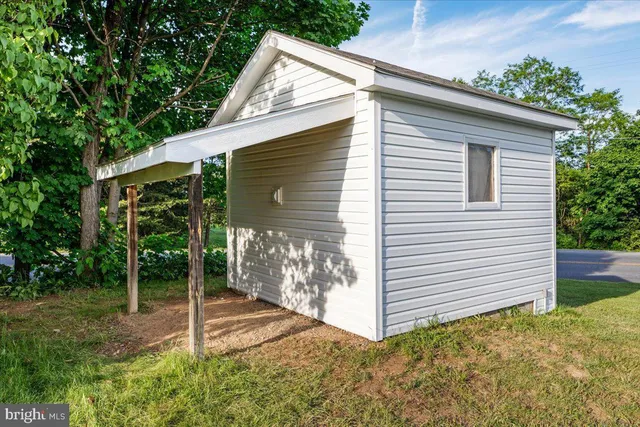 $2,700 | 709 Dicks Hollow Road, Winchester, VA 22603