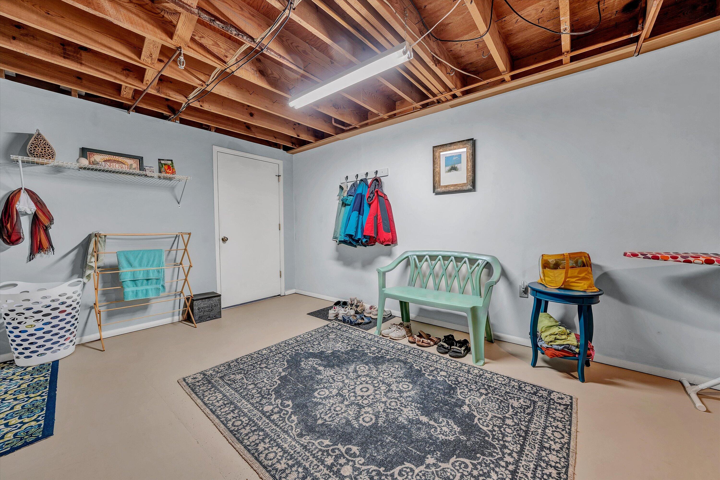 4911 Cave Spring Circle Roanoke, VA 24018 - Photo 26 of 38 27-062520240024