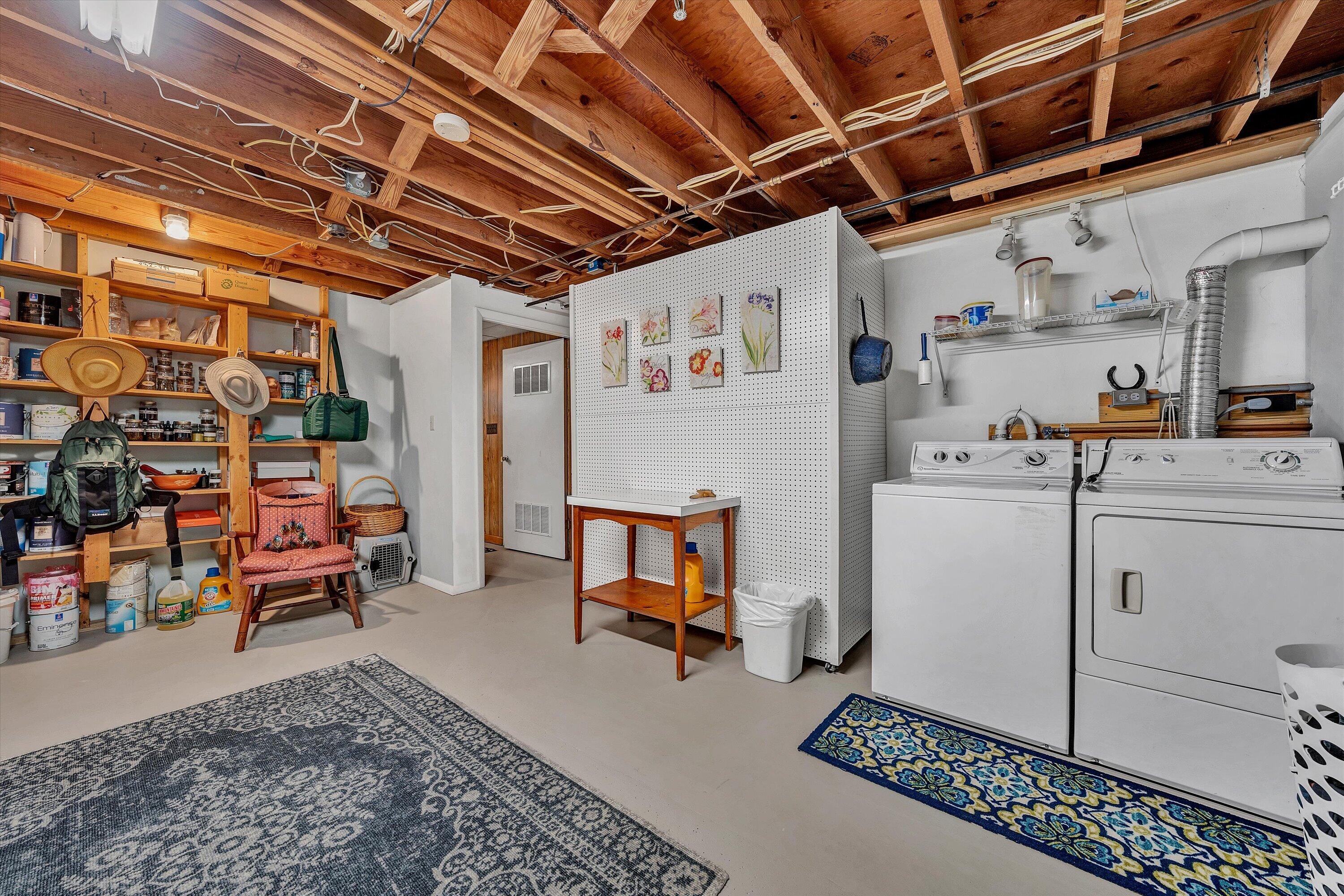 4911 Cave Spring Circle Roanoke, VA 24018 - Photo 27 of 38 28-062520240025