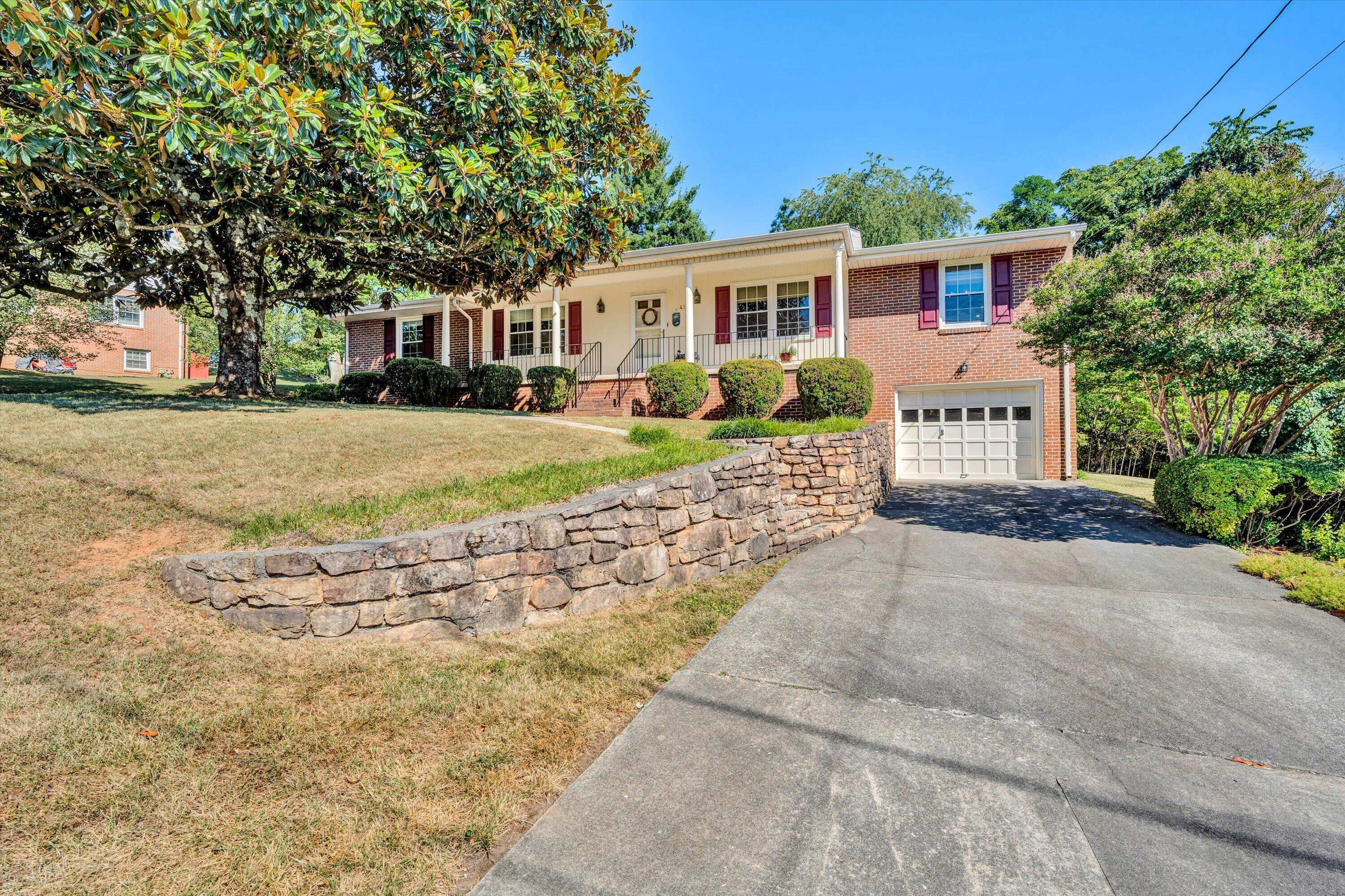 4911 Cave Spring Circle Roanoke, VA 24018 - Photo 36 of 38 37-062520240037