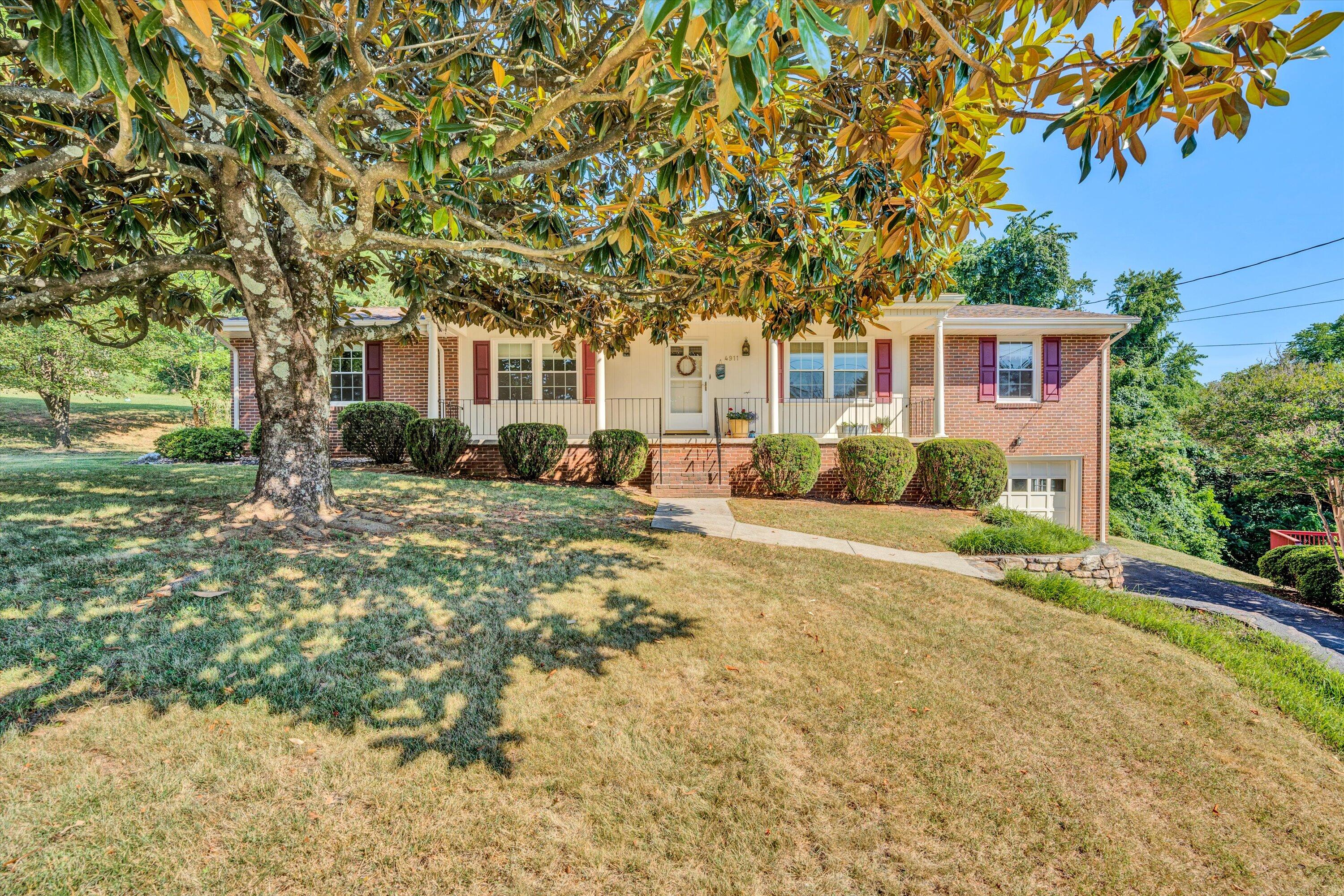 4911 Cave Spring Circle Roanoke, VA 24018 - Photo 37 of 38 02-062520240034