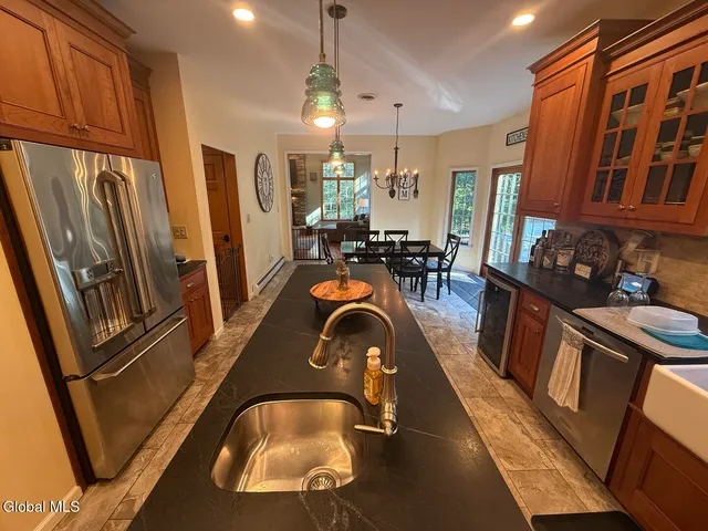 $749,000 | 12 Pond Hollow Road, Sand Lake, NY 12018