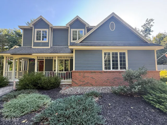 $749,000 | 12 Pond Hollow Road, Sand Lake, NY 12018