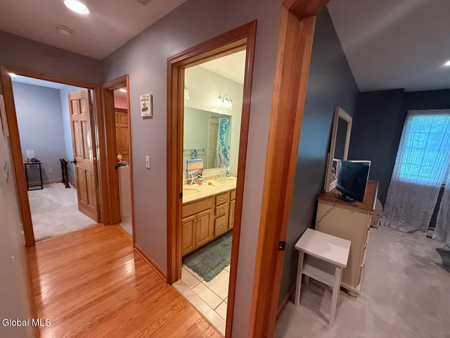 $749,000 | 12 Pond Hollow Road, Sand Lake, NY 12018