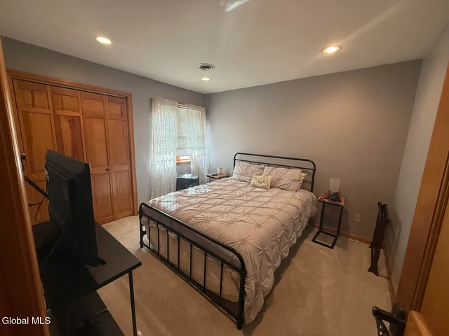 $749,000 | 12 Pond Hollow Road, Sand Lake, NY 12018