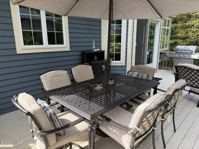 $749,000 | 12 Pond Hollow Road, Sand Lake, NY 12018