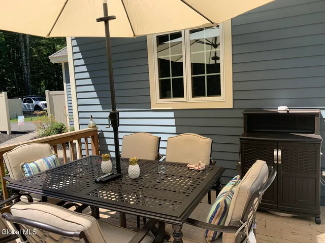 $749,000 | 12 Pond Hollow Road, Sand Lake, NY 12018