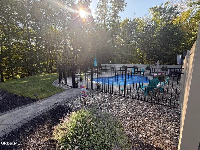 $749,000 | 12 Pond Hollow Road, Sand Lake, NY 12018