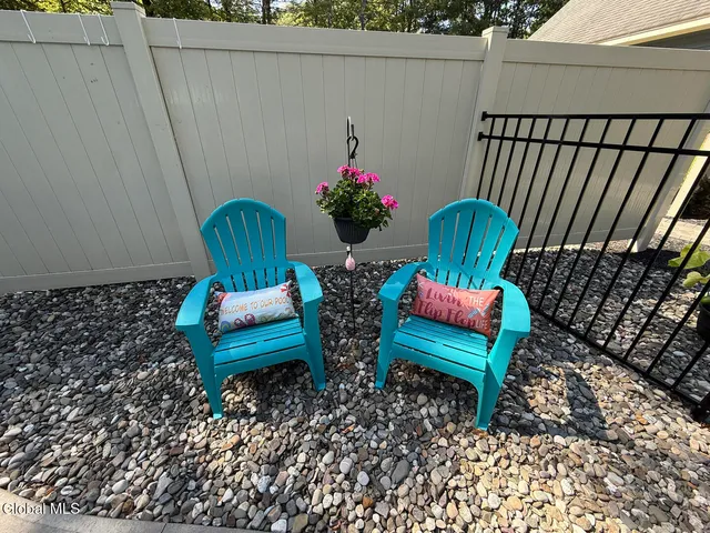 $749,000 | 12 Pond Hollow Road, Sand Lake, NY 12018