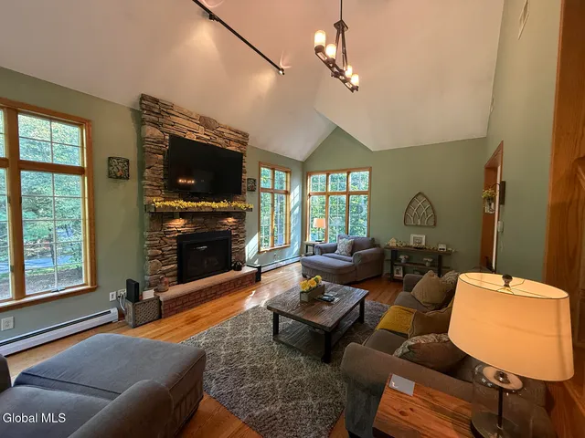 $749,000 | 12 Pond Hollow Road, Sand Lake, NY 12018