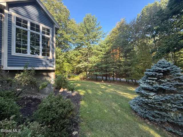 $749,000 | 12 Pond Hollow Road, Sand Lake, NY 12018