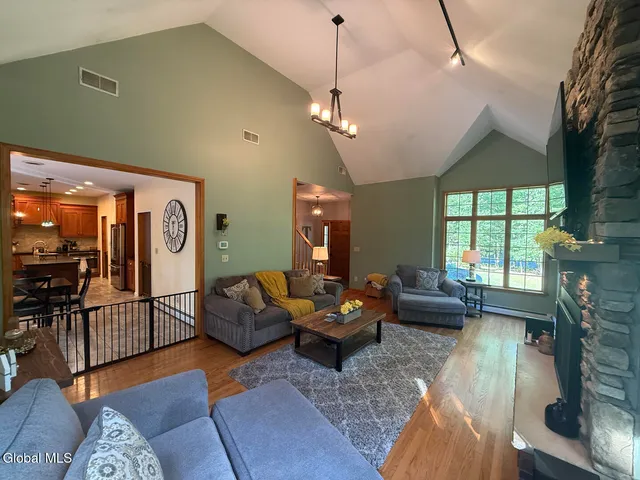 $749,000 | 12 Pond Hollow Road, Sand Lake, NY 12018