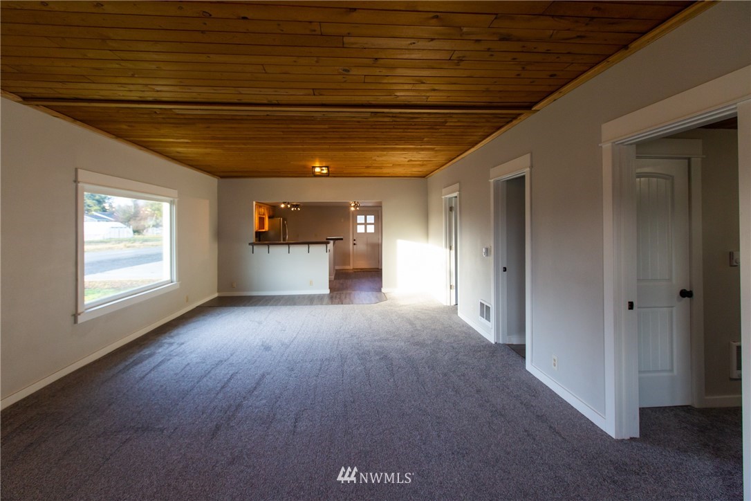 8546 180th Way Southwest Rochester, WA 98579 - Photo 9 of 25