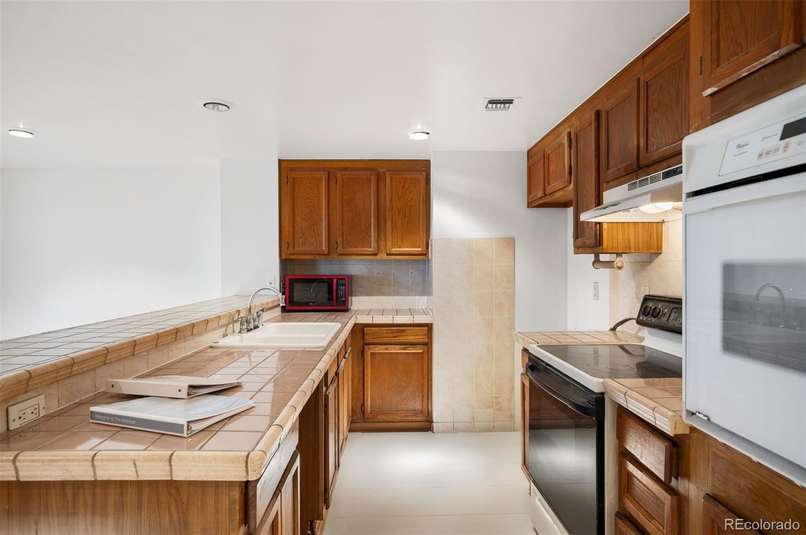 1777 Larimer Street, Unit 1010 Denver, CO 80202 - Photo 16 of 48