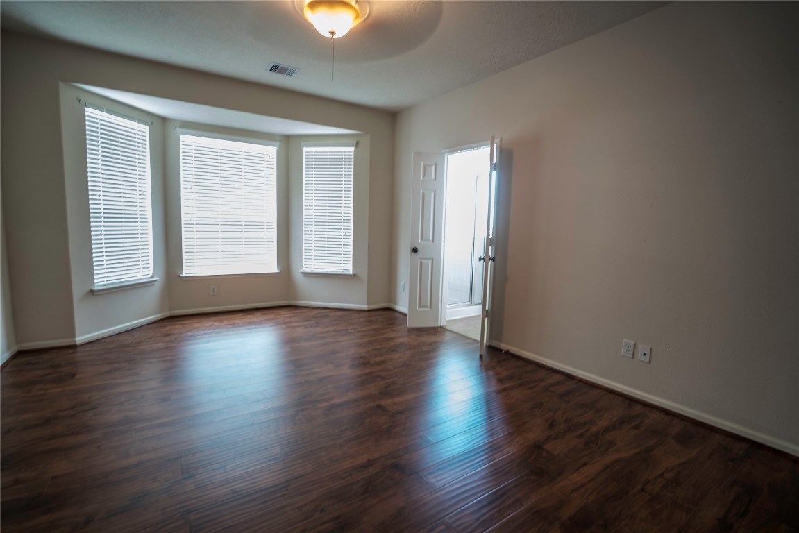 8811 Henrico Lane Rosenberg, TX 77469 - Photo 14 of 18 Master bedroom.