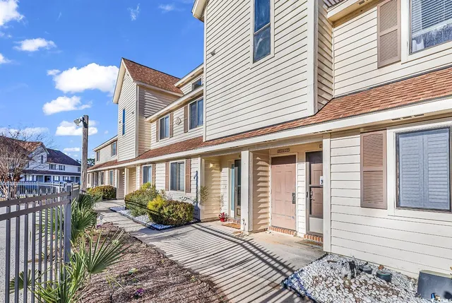 $75,000 | 510 Fairwood Lakes Drive, Unit 21P, Myrtle Beach, SC 29588