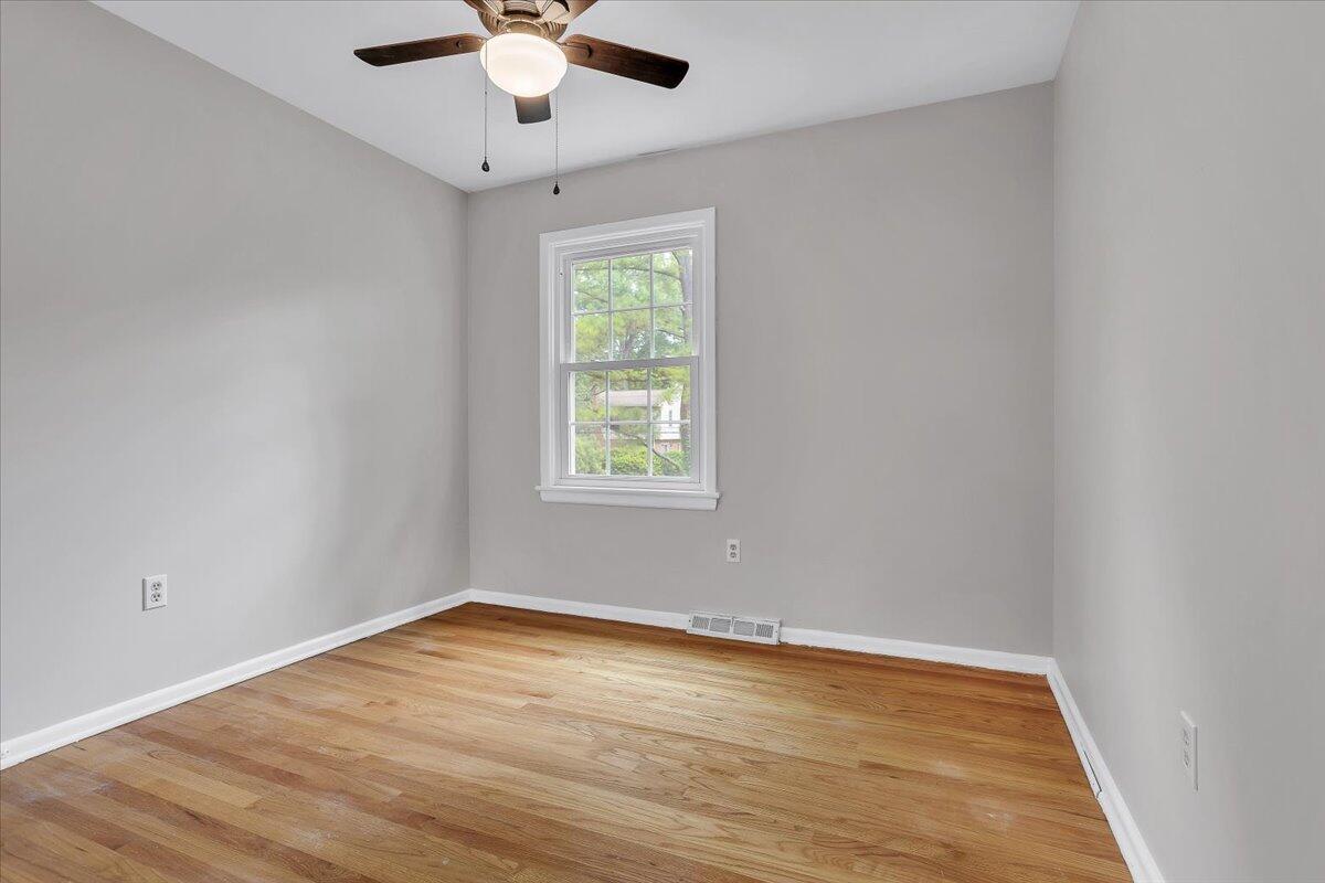 3614 Grandin Road Southwest Roanoke, VA 24018 - Photo 15 of 30 15-3614 Grandin Rd SW_15