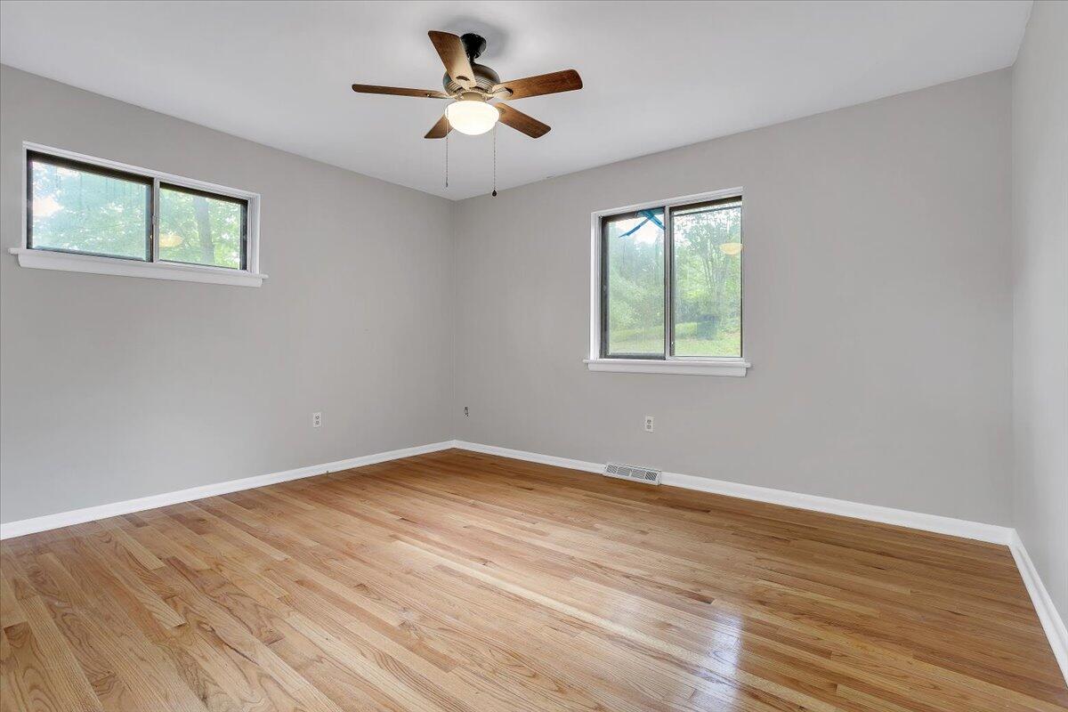 3614 Grandin Road Southwest Roanoke, VA 24018 - Photo 19 of 30 19-3614 Grandin Rd SW_19
