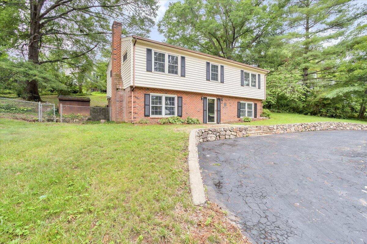 3614 Grandin Road Southwest Roanoke, VA 24018 - Photo 3 of 30 03-3614 Grandin Rd SW_03