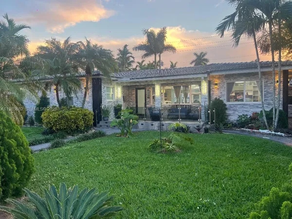 $8,000 | 1430 Polk Street, Unit 1430, Hollywood, FL 33020