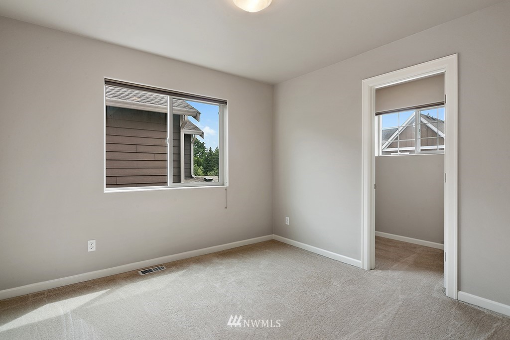 5004 Northeast 3rd Place Renton, WA 98059 - Photo 20 of 25