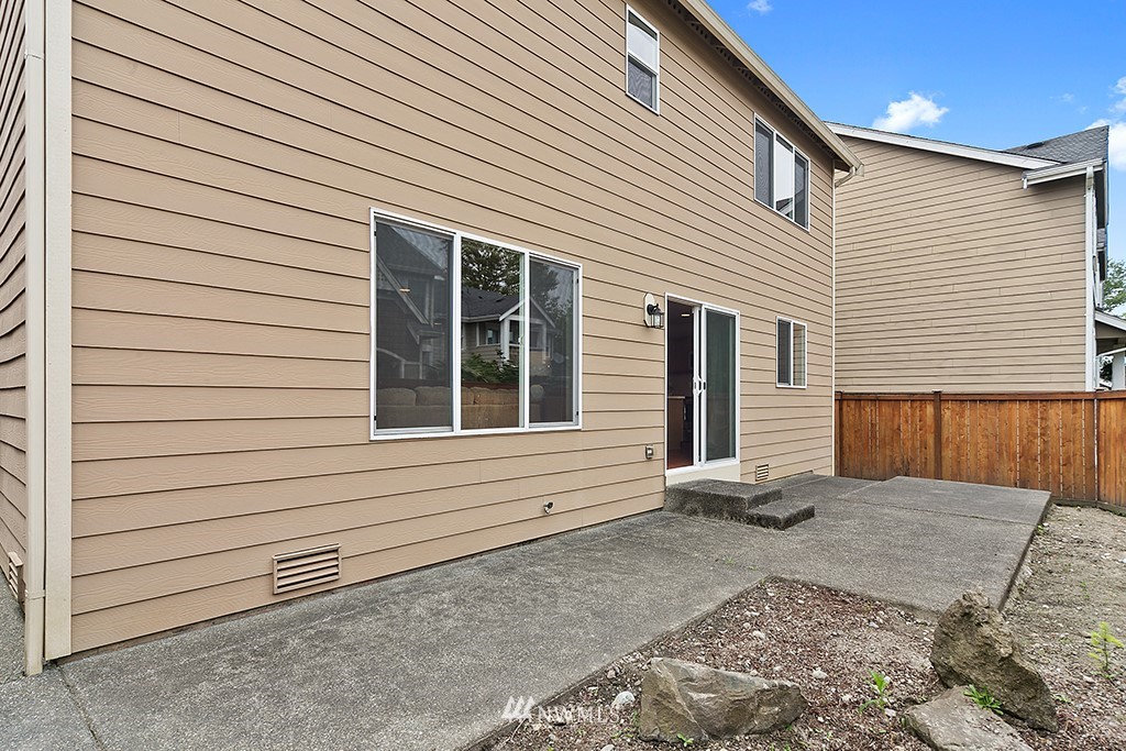 5004 Northeast 3rd Place Renton, WA 98059 - Photo 25 of 25