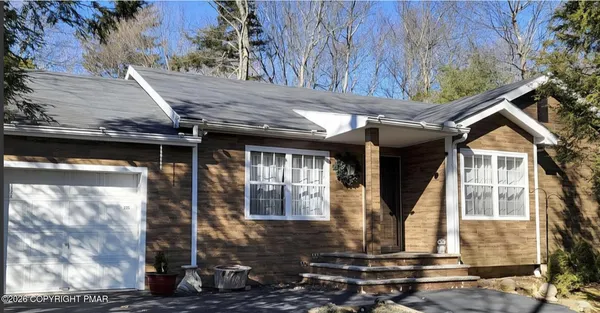 $315,000 | 1173 Thunder Drive, Pocono Summit, PA 18346