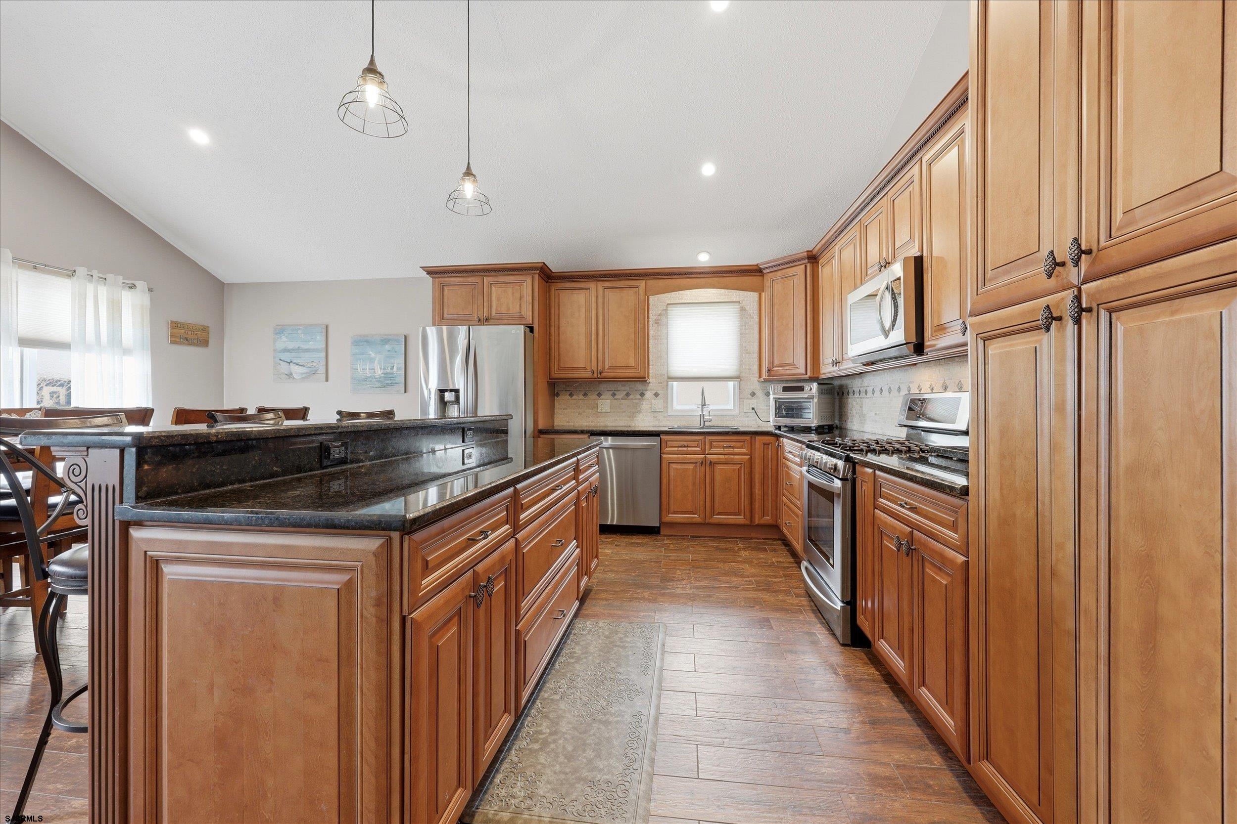 1312 Vardon Road Brigantine, NJ 08203 - Photo 7 of 24
