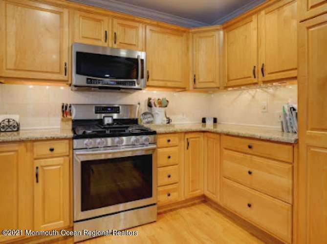 62 Millstone Road Millstone Township, NJ 08535 - Photo 15 of 25 Teston.15
