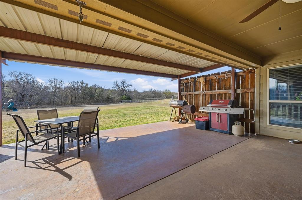 144 Brady Coleman Lane Springtown, TX 76082 - Photo 31 of 37