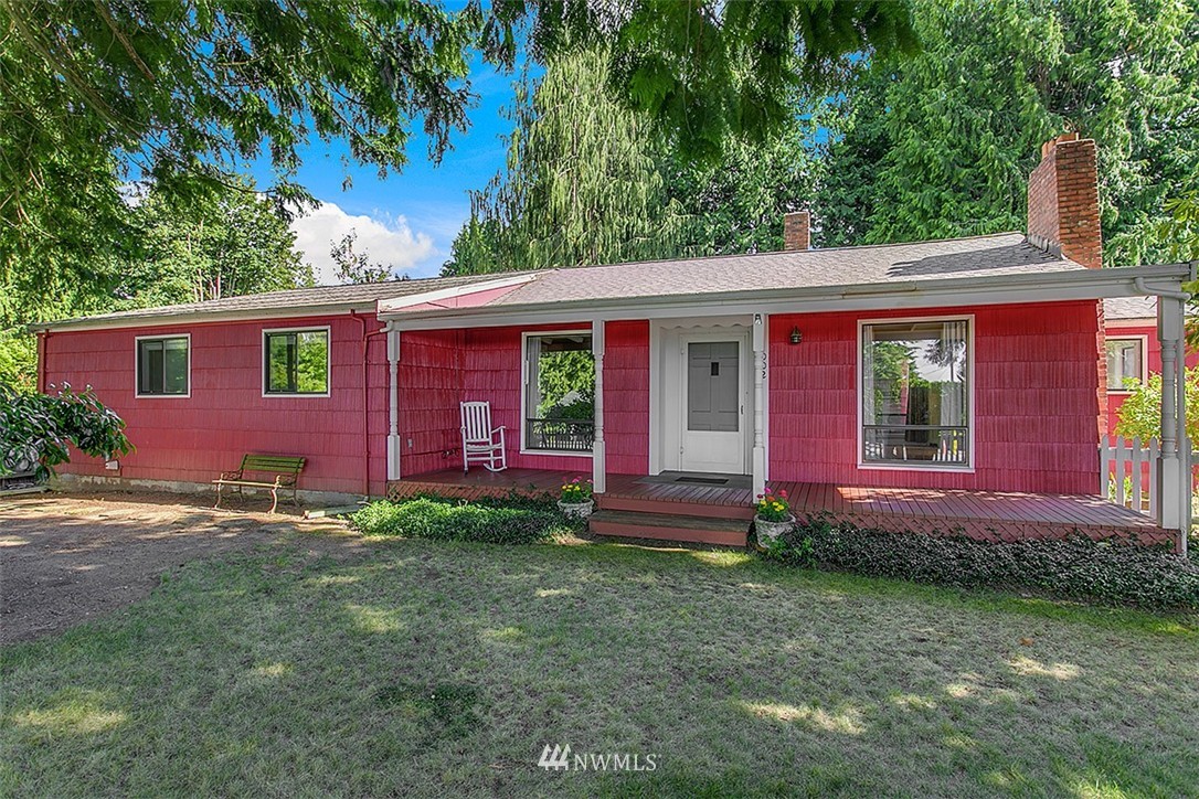 1002 Walnut Street Edmonds, WA 98020 - Photo 1 of 25 Gallery Image 1