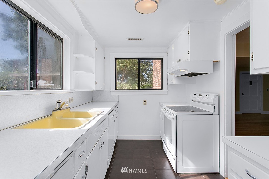 1002 Walnut Street Edmonds, WA 98020 - Photo 11 of 25 Gallery Image 11
