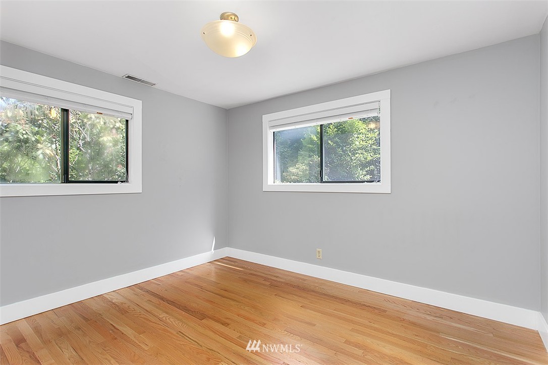 1002 Walnut Street Edmonds, WA 98020 - Photo 21 of 25 Gallery Image 21