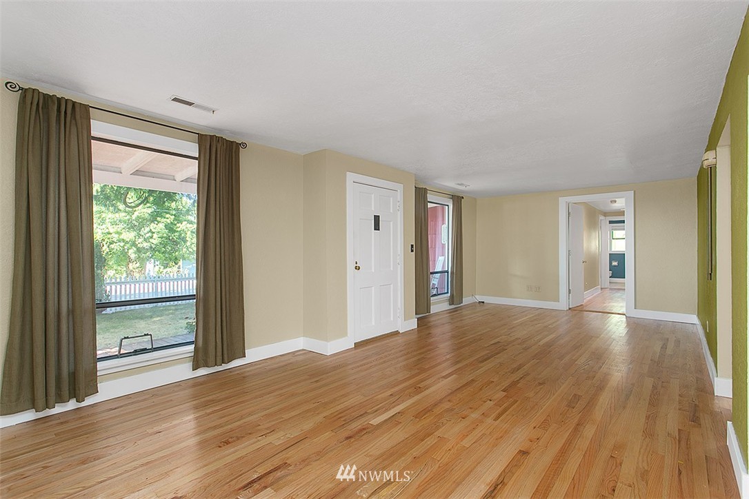 1002 Walnut Street Edmonds, WA 98020 - Photo 8 of 25 Gallery Image 8
