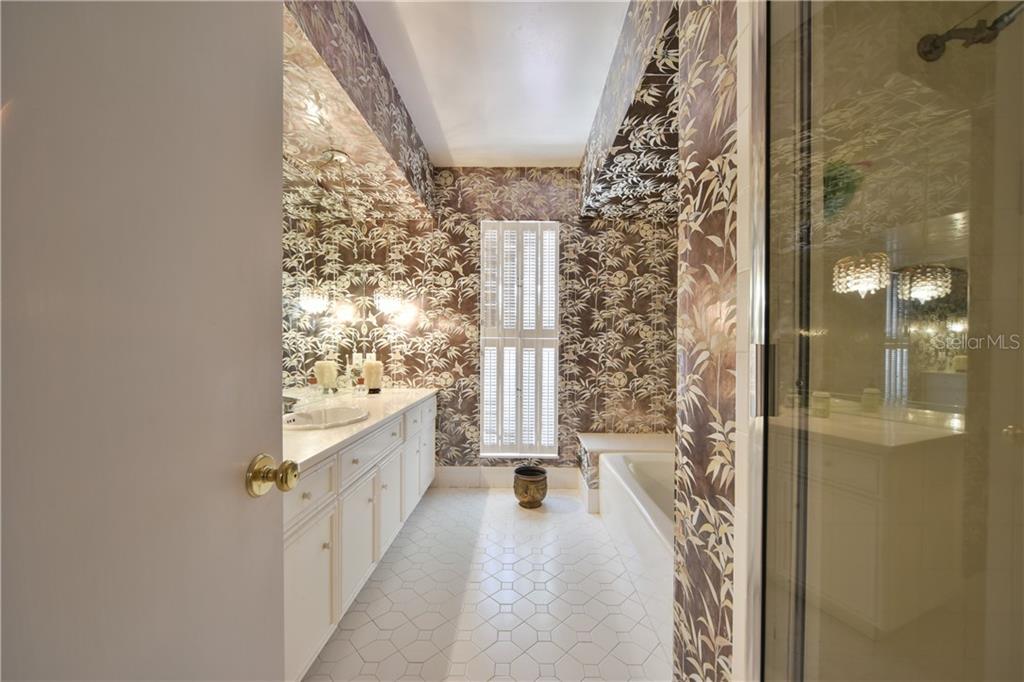 5208 Northeast 24th Street Ocala, FL 34470 - Photo 11 of 31