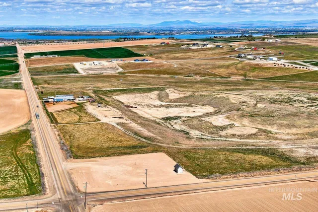 $259,900 | 9002 Deer Flat Road, Nampa, ID 83686