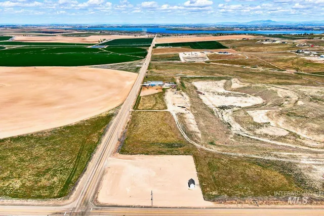 $259,900 | 9002 Deer Flat Road, Nampa, ID 83686