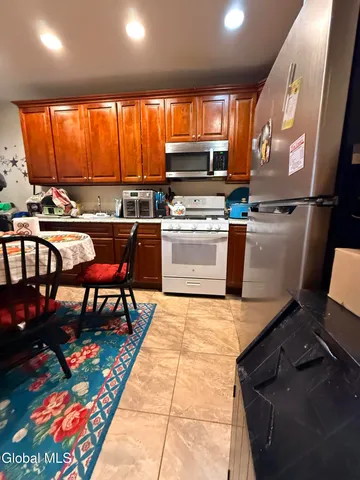 $265,000 | 301 2nd Street, Troy, NY 12180